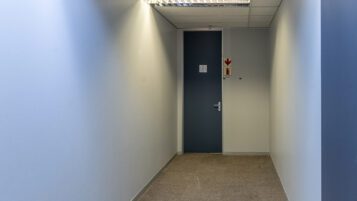 Floors (13)
